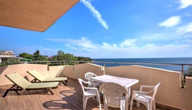CAPRI_HOTEL_NESSEBAR_BULGARIA_AIR_TOUR_TRAVEL